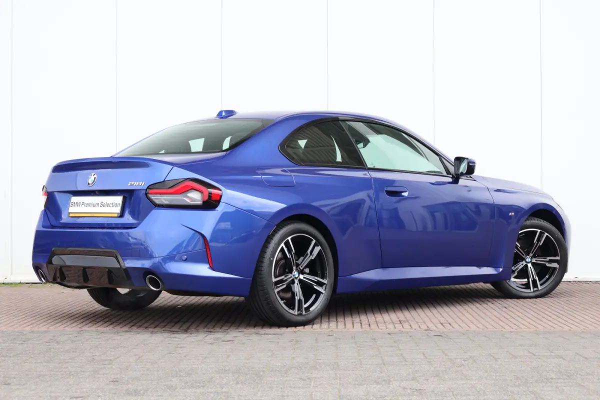 218i M Sportpakket/ 18 inch LM/ Stoelverwarming/ BMW Live Cockpit Plus/ Cruise Control/ Navigatie
