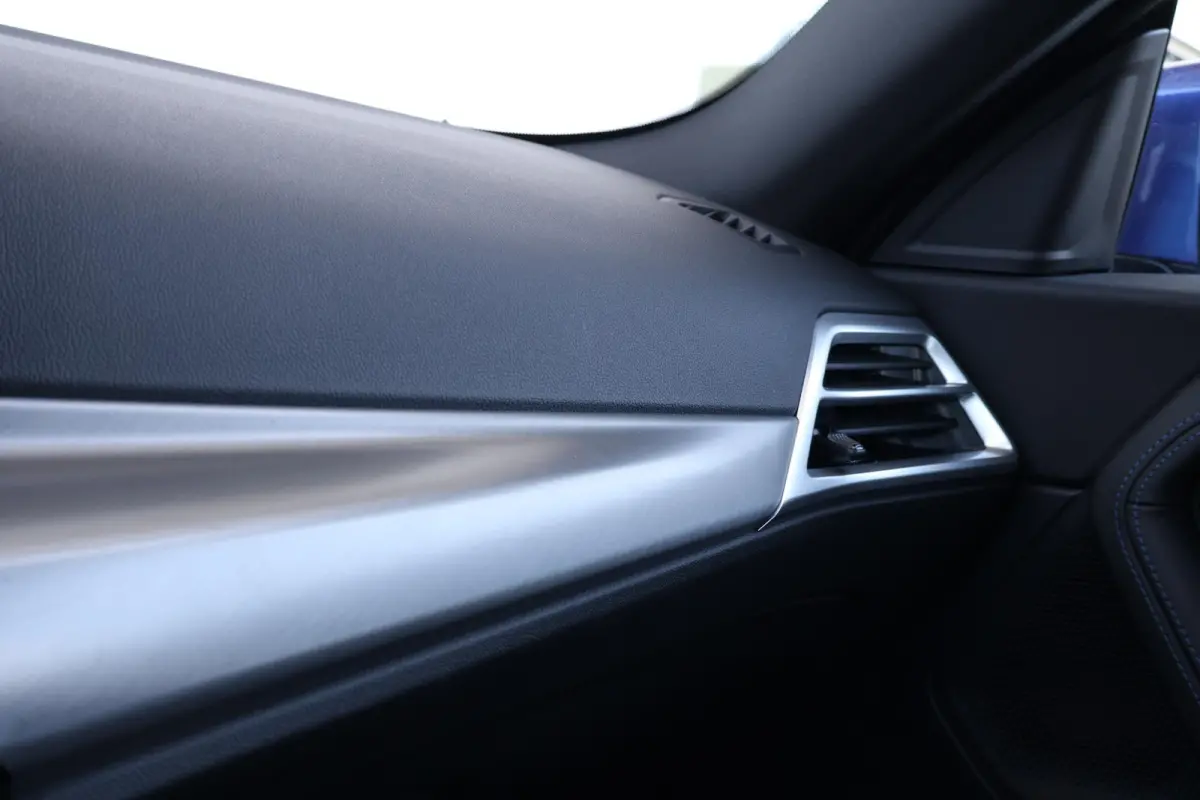 218i M Sportpakket/ 18 inch LM/ Stoelverwarming/ BMW Live Cockpit Plus/ Cruise Control/ Navigatie