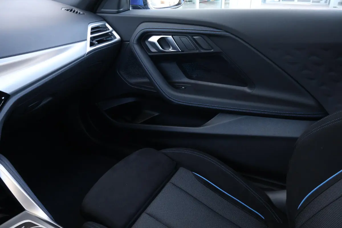 218i M Sportpakket/ 18 inch LM/ Stoelverwarming/ BMW Live Cockpit Plus/ Cruise Control/ Navigatie