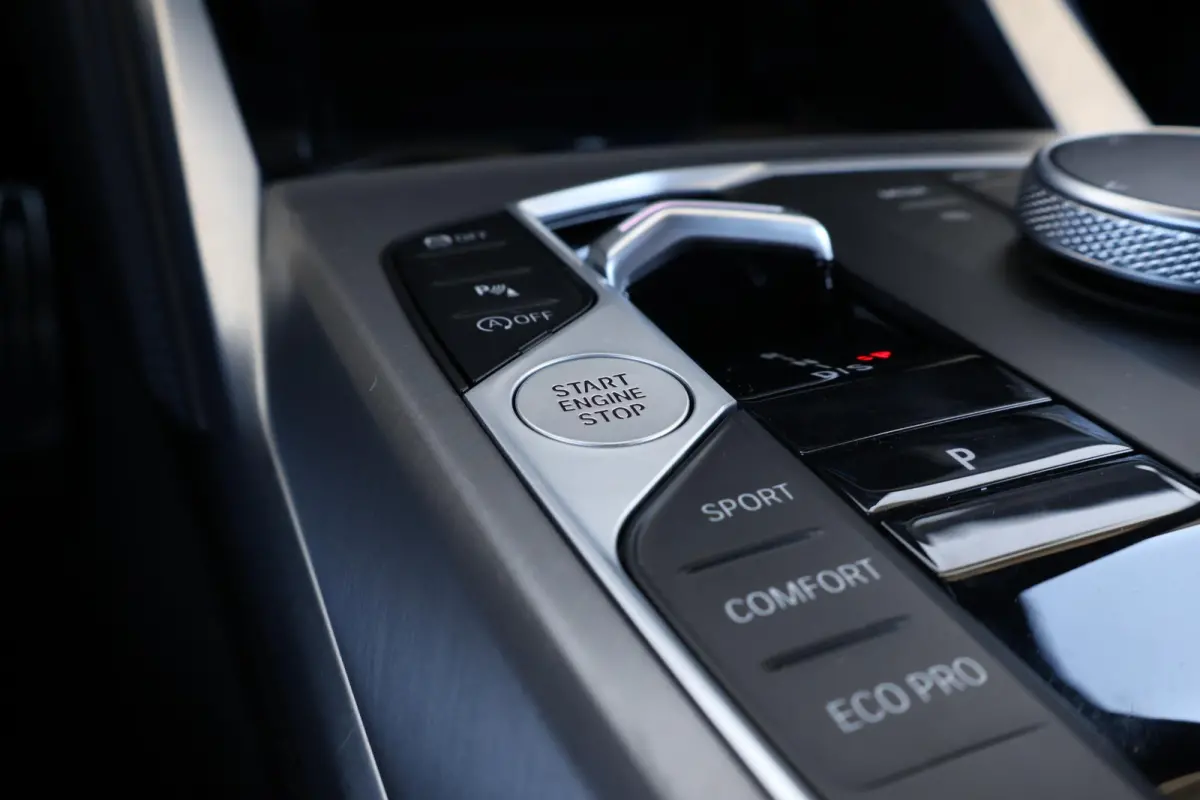 218i M Sportpakket/ 18 inch LM/ Stoelverwarming/ BMW Live Cockpit Plus/ Cruise Control/ Navigatie