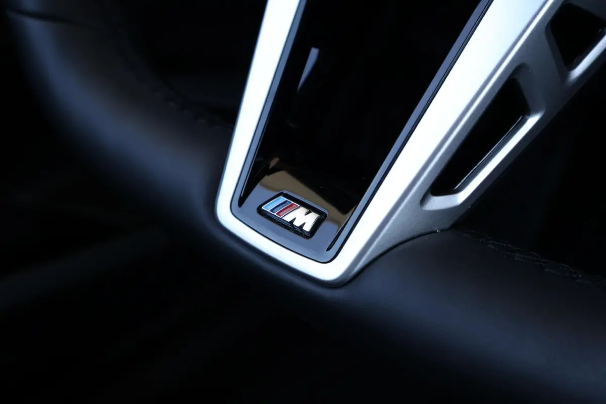218i M Sportpakket/ 18 inch LM/ Stoelverwarming/ BMW Live Cockpit Plus/ Cruise Control/ Navigatie