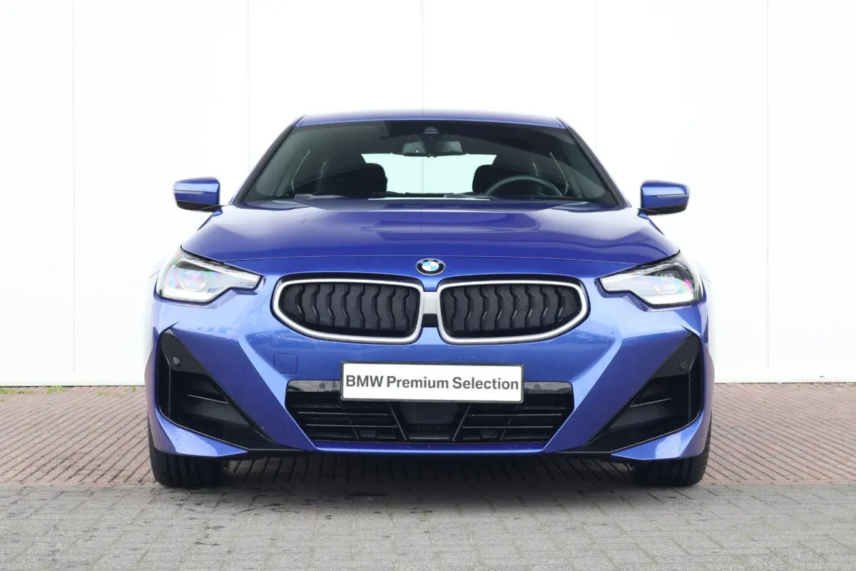 218i M Sportpakket/ 18 inch LM/ Stoelverwarming/ BMW Live Cockpit Plus/ Cruise Control/ Navigatie
