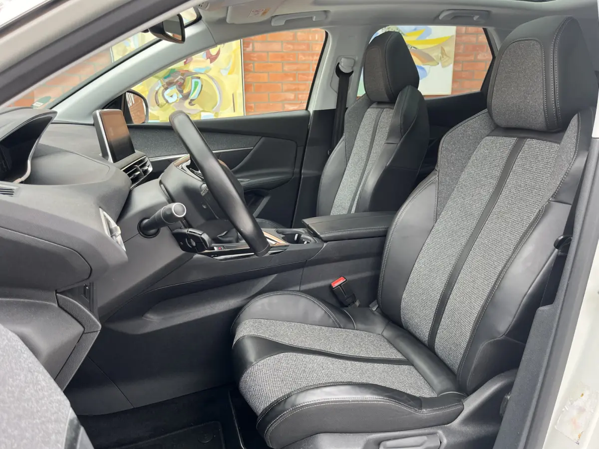 PureTech 130 AGC Première | Schuifdak | Camera voor + achter | Stoelverwarming | Carplay/Android Auto |
