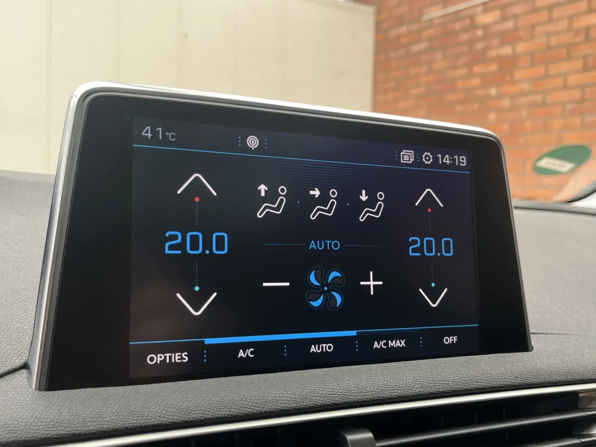 PureTech 130 AGC Première | Schuifdak | Camera voor + achter | Stoelverwarming | Carplay/Android Auto |