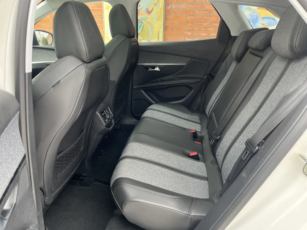 PureTech 130 AGC Première | Schuifdak | Camera voor + achter | Stoelverwarming | Carplay/Android Auto |