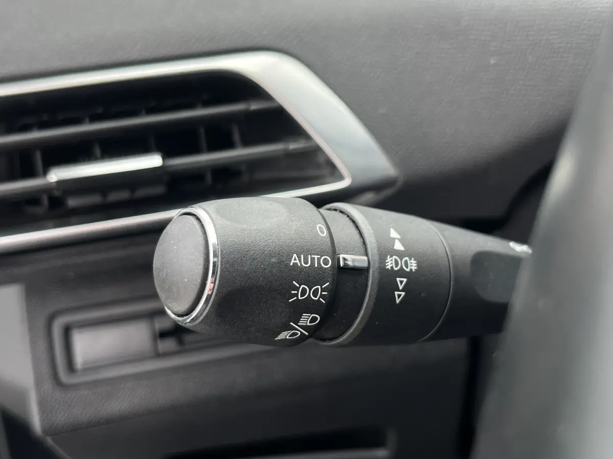 PureTech 130 AGC Première | Schuifdak | Camera voor + achter | Stoelverwarming | Carplay/Android Auto |