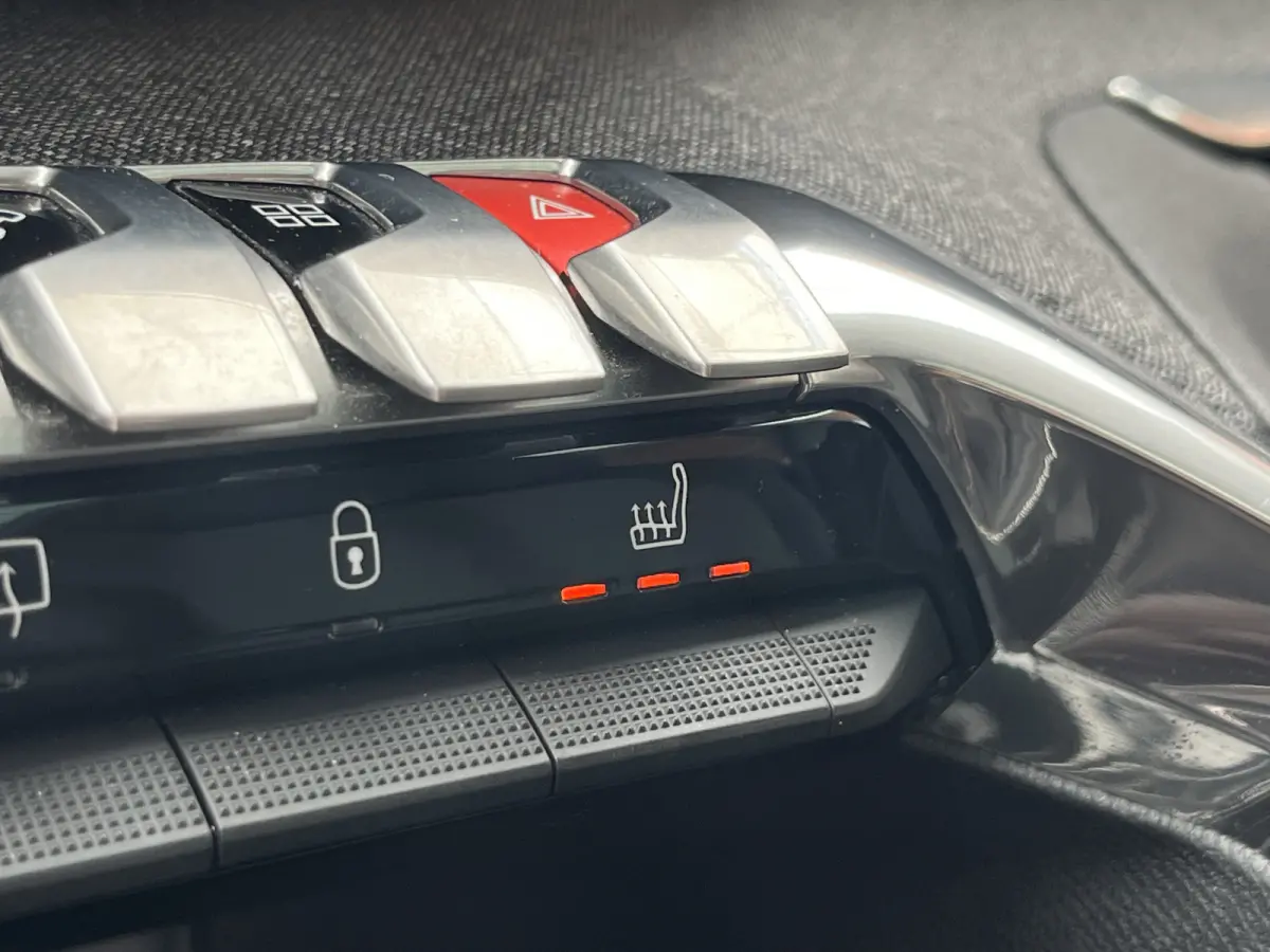PureTech 130 AGC Première | Schuifdak | Camera voor + achter | Stoelverwarming | Carplay/Android Auto |