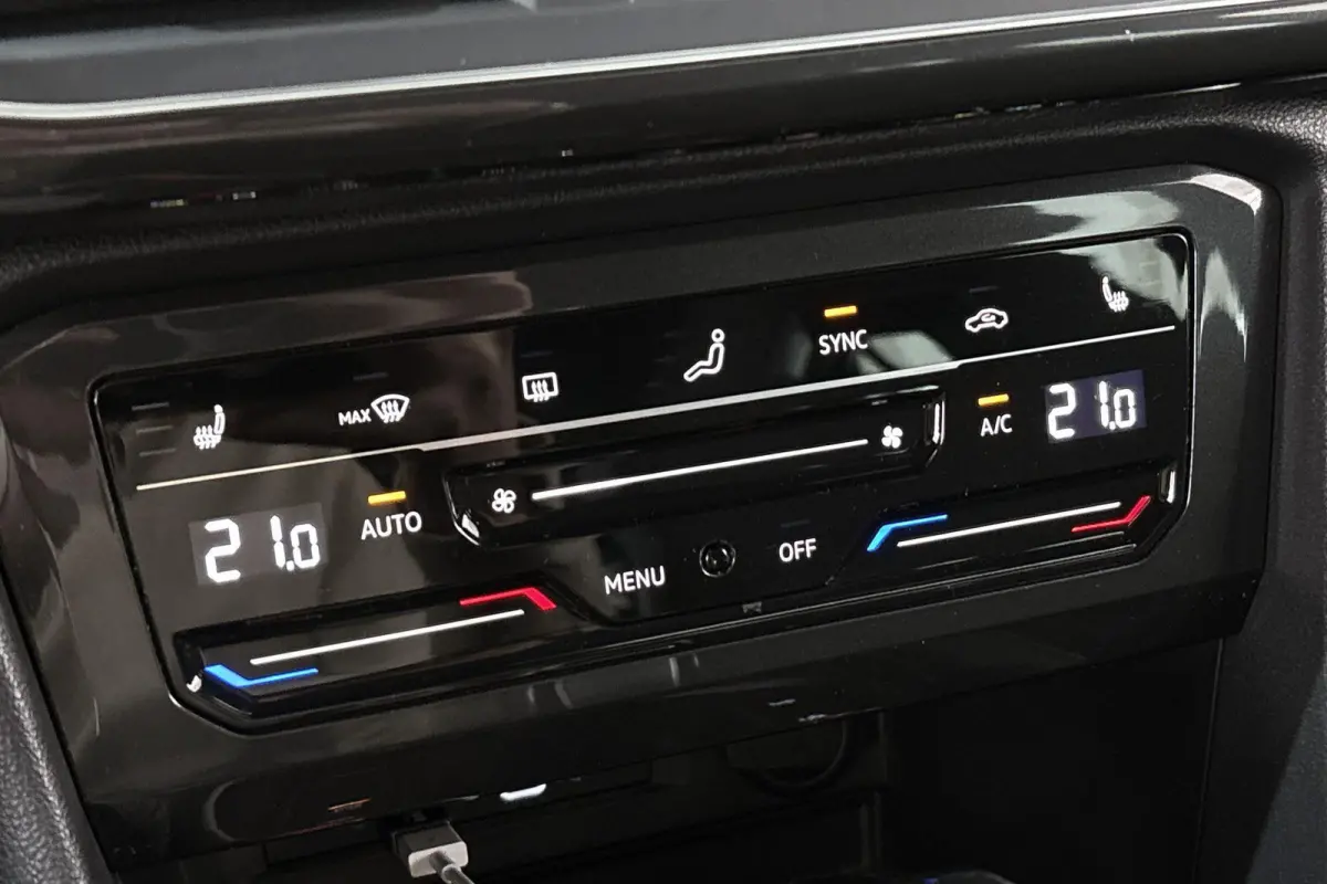 1.4 TSI e-Hybrid PHEV FR Panoramadak Trekhaak Kuipstoelen Camera