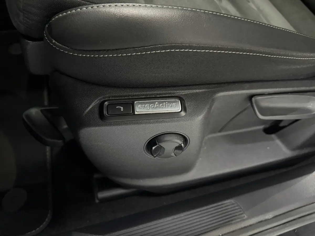 2.0 TSI 4Motion R-Line Business*Pano*Stoelmassage/verwarming*