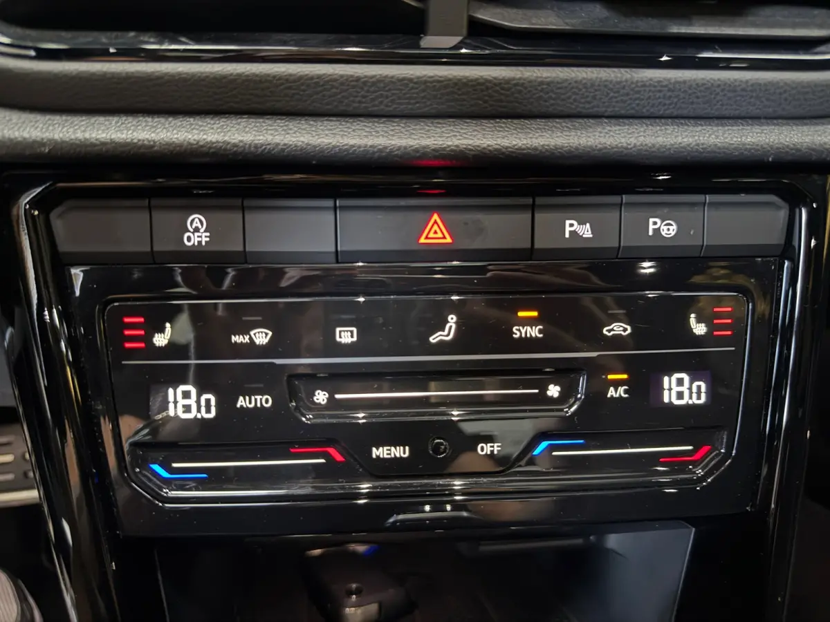 2.0 TSI 4Motion R-Line Business*Pano*Stoelmassage/verwarming*