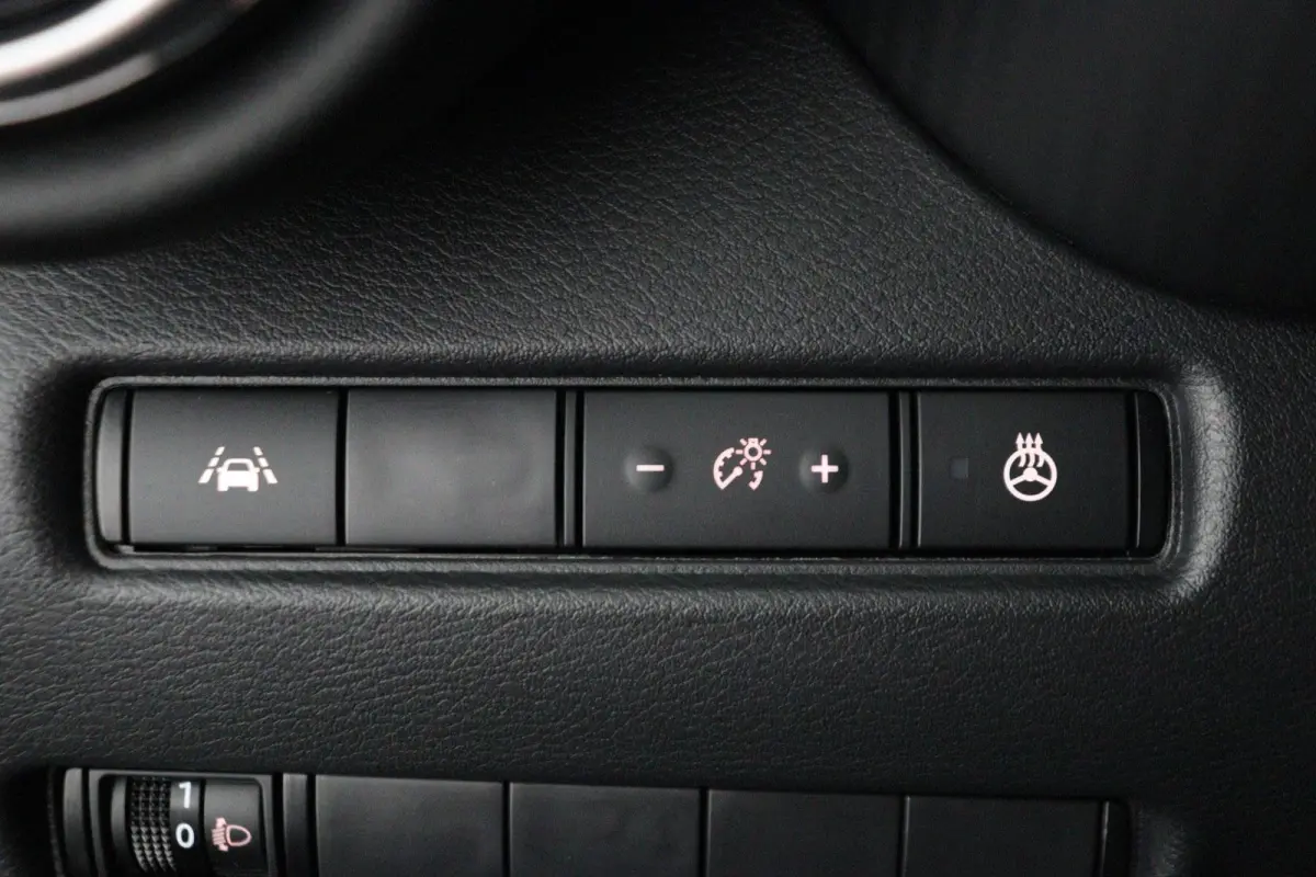 1.6 Hybrid N-Design | Stoel-, Stuur- & Voorruitverw. |
