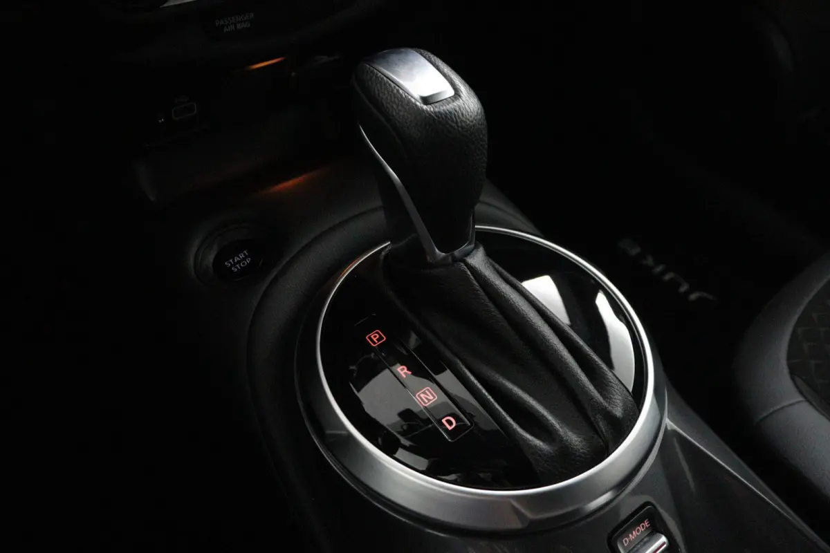 1.6 Hybrid N-Design | Stoel-, Stuur- & Voorruitverw. |