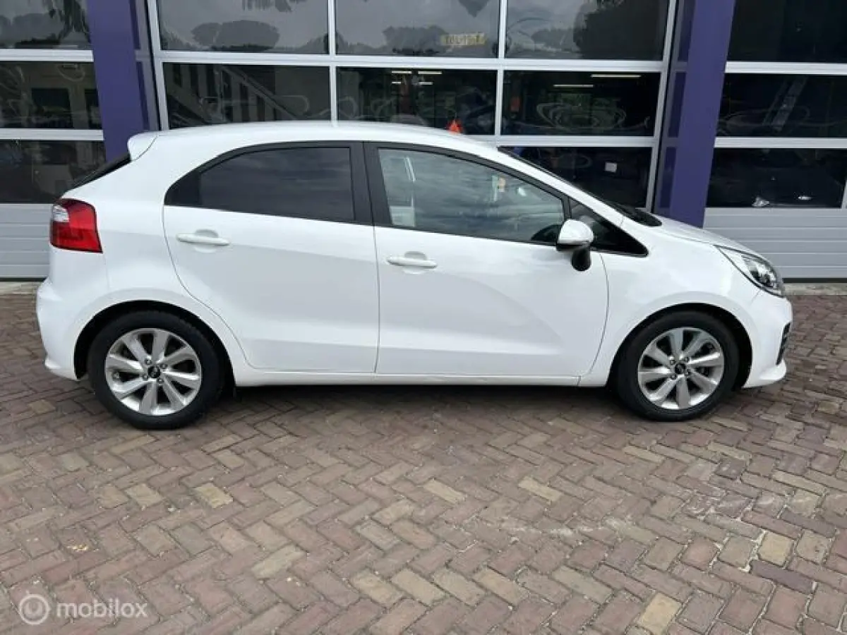 1.2 CVVT DynamicLine * NAVIGATIE * AIRCO *