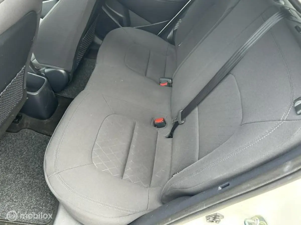 1.2 CVVT DynamicLine * NAVIGATIE * AIRCO *