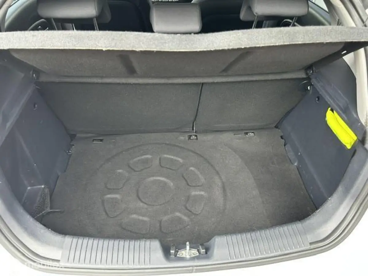 1.2 CVVT DynamicLine * NAVIGATIE * AIRCO *
