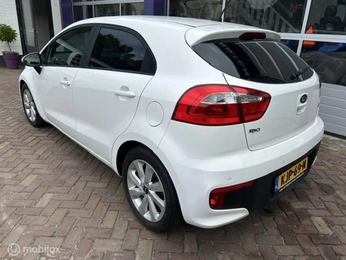 1.2 CVVT DynamicLine * NAVIGATIE * AIRCO *