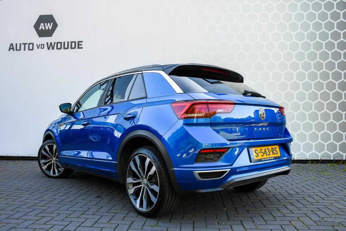 1.5 TSI Sport Business 3X R-line Pano Virtual Camera
