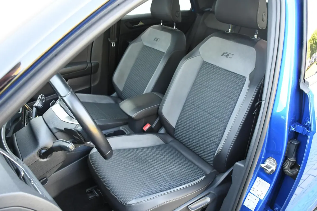 1.5 TSI Sport Business 3X R-line Pano Virtual Camera