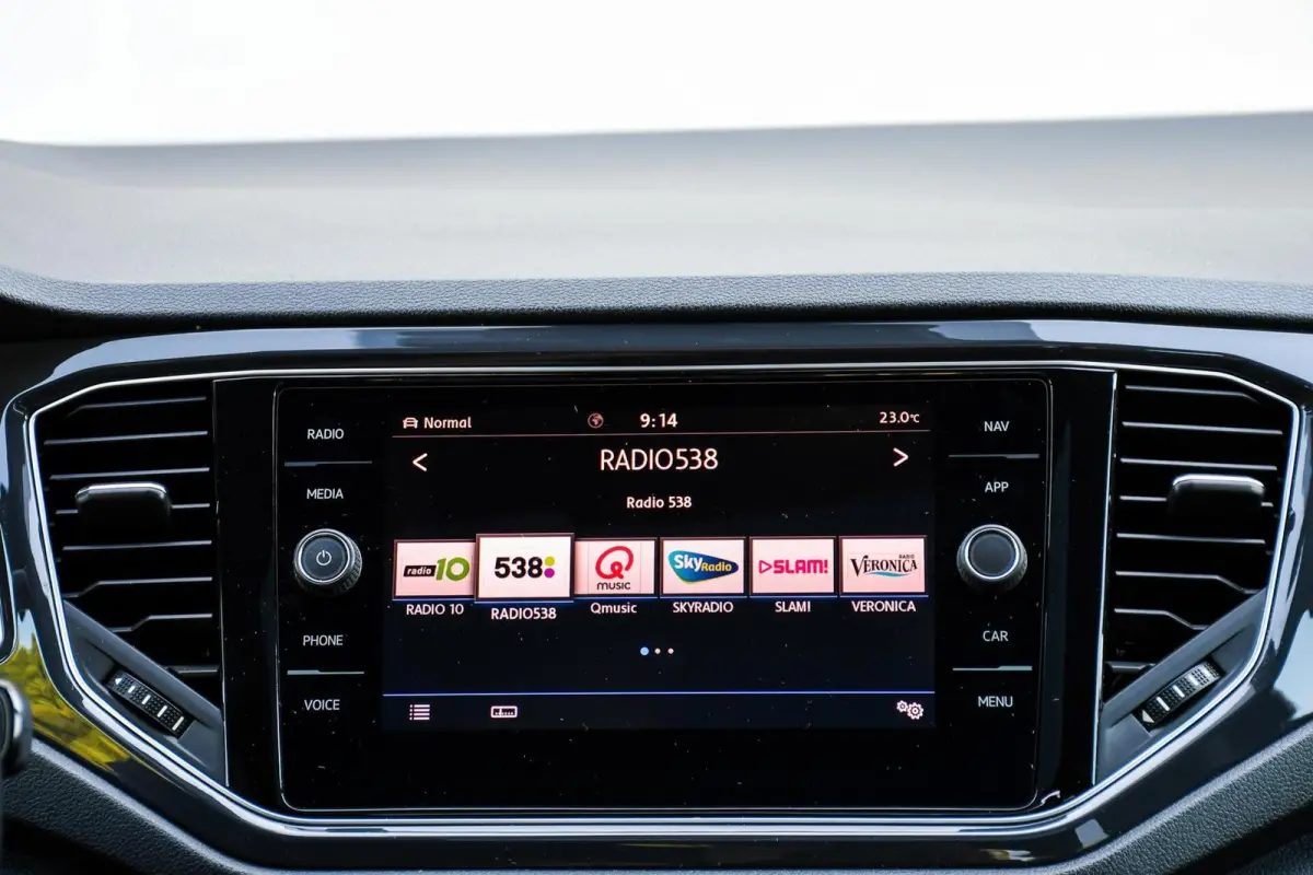 1.5 TSI Sport Business 3X R-line Pano Virtual Camera