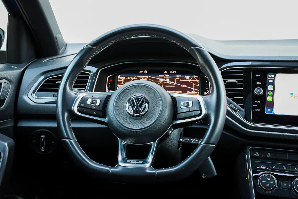 1.5 TSI Sport Business 3X R-line Pano Virtual Camera