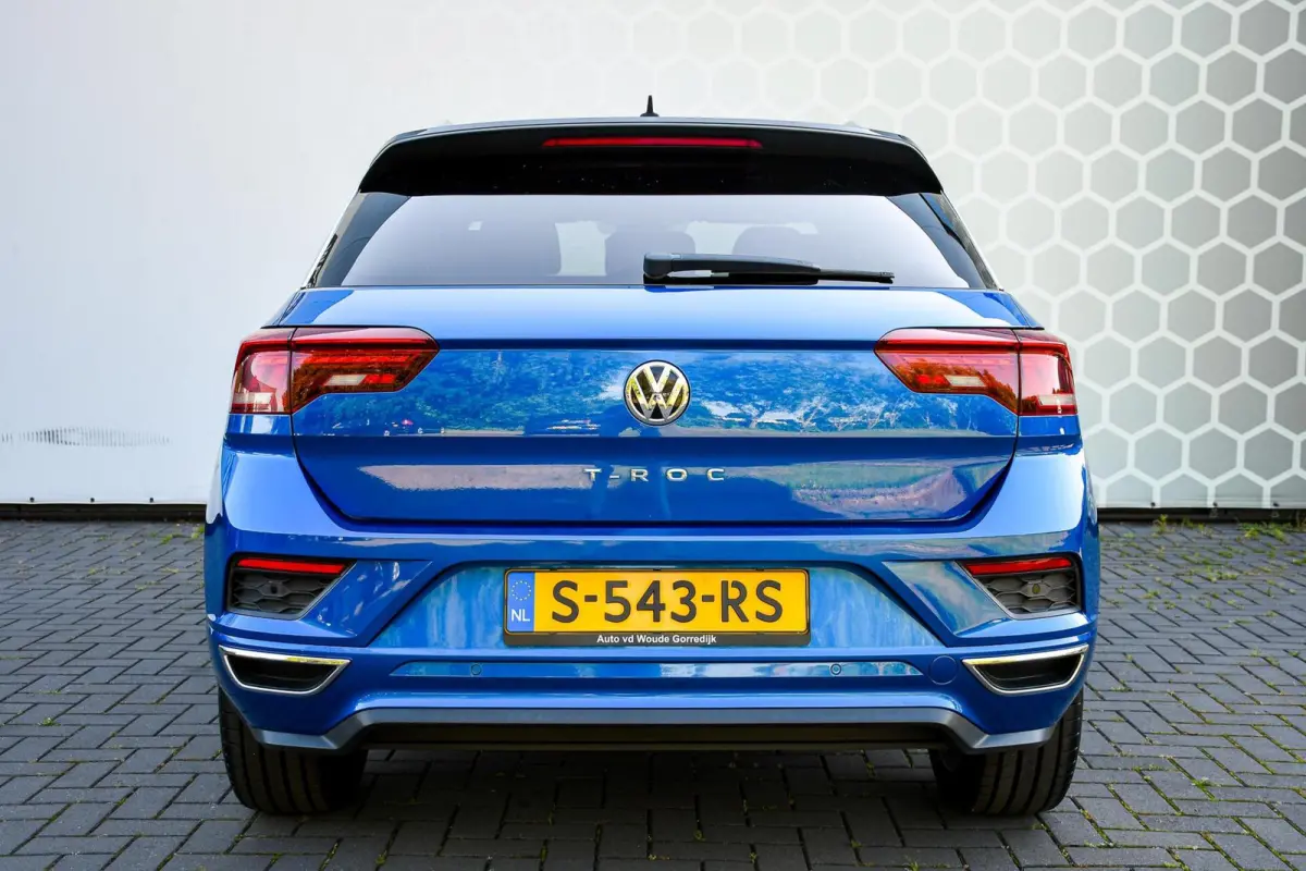 1.5 TSI Sport Business 3X R-line Pano Virtual Camera