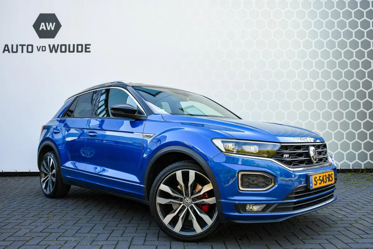 1.5 TSI Sport Business 3X R-line Pano Virtual Camera