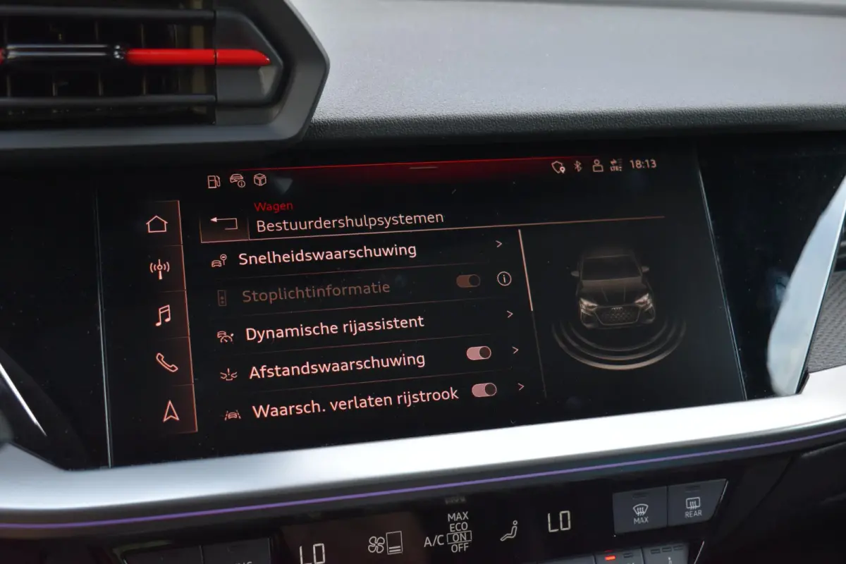 2.5 TFSI RS3 quattro HUD Pano Massage Keyless B&O Lane