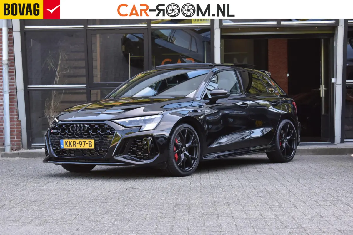 2.5 TFSI RS3 quattro HUD Pano Massage Keyless B&O Lane