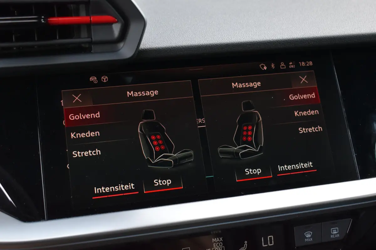 2.5 TFSI RS3 quattro HUD Pano Massage Keyless B&O Lane