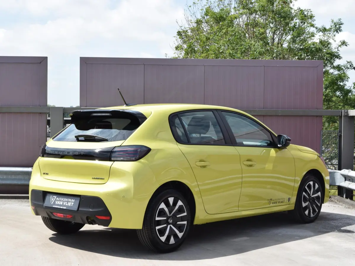 1.2 Hybrid 110 e-DCS6 Style | AIRCO | CRUISE CONTROL | APPLE CARPLAY | PARKEERSENSOREN | Demo