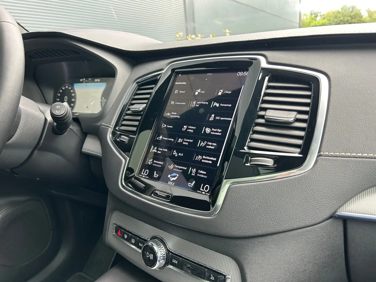 2.0 T8 Recharge AWD R-Design Long Range | Long Range | Pano | Pilot Assist | Stoel & stuurverwarming | Harman/Kardon |