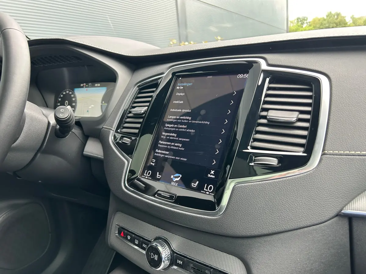 2.0 T8 Recharge AWD R-Design Long Range | Long Range | Pano | Pilot Assist | Stoel & stuurverwarming | Harman/Kardon |