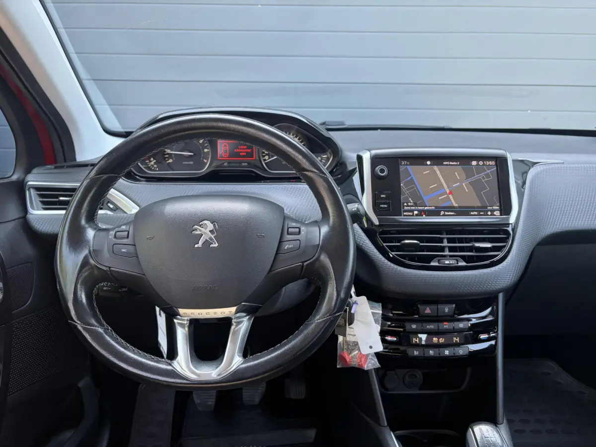 1.2 PureTech Allure 1e Eigenaar,D-riem vv in 2023,Afn.Trekhaak,Dealer Onderhouden,Carplay,Navi,Clima,Cruise,Lm velgen,110pk,N.A.P,Pdc,Apk tot 07-2027