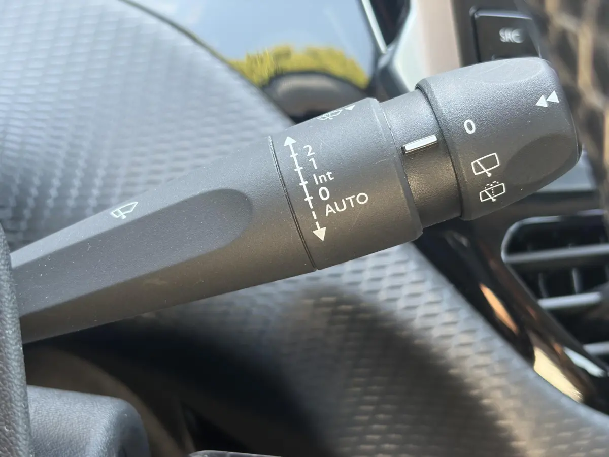 1.2 PureTech Allure 1e Eigenaar,D-riem vv in 2023,Afn.Trekhaak,Dealer Onderhouden,Carplay,Navi,Clima,Cruise,Lm velgen,110pk,N.A.P,Pdc,Apk tot 07-2027