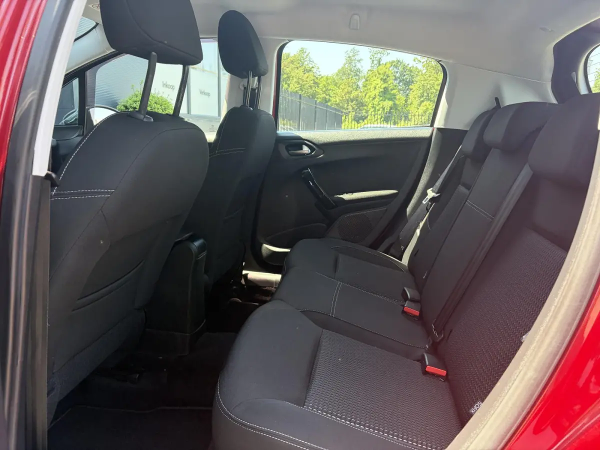 1.2 PureTech Allure 1e Eigenaar,D-riem vv in 2023,Afn.Trekhaak,Dealer Onderhouden,Carplay,Navi,Clima,Cruise,Lm velgen,110pk,N.A.P,Pdc,Apk tot 07-2027