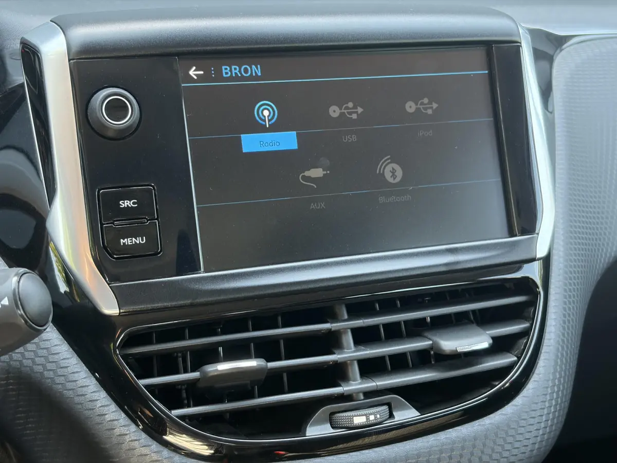 1.2 PureTech Allure 1e Eigenaar,D-riem vv in 2023,Afn.Trekhaak,Dealer Onderhouden,Carplay,Navi,Clima,Cruise,Lm velgen,110pk,N.A.P,Pdc,Apk tot 07-2027