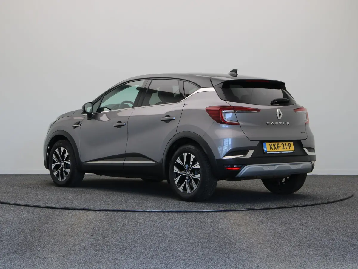 1.6 E-Tech Hybrid 145 Techno | Automaat | Climate control | Achteruitrijcamera | Cruise control |