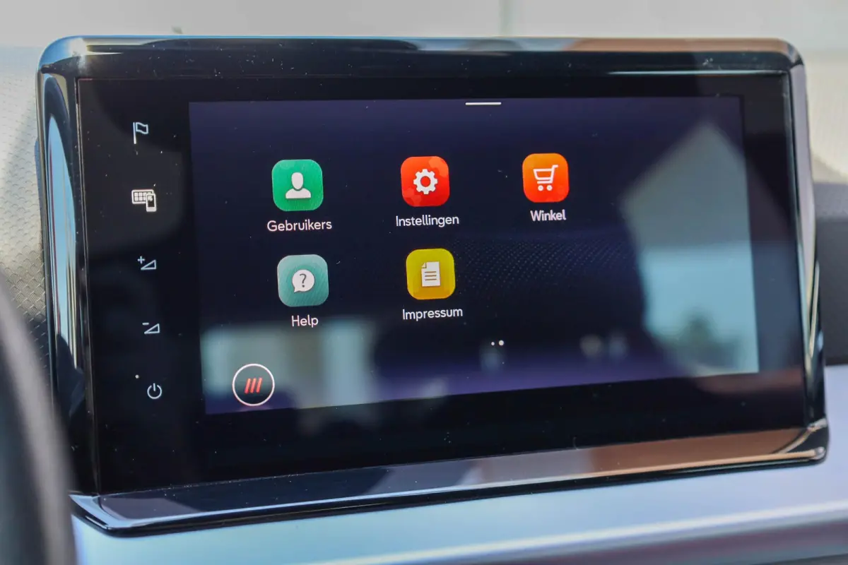 1.0 EcoTSI 110pk FR Plus | LM Velgen 17" | Apple Carplay/Android Auto | DAB