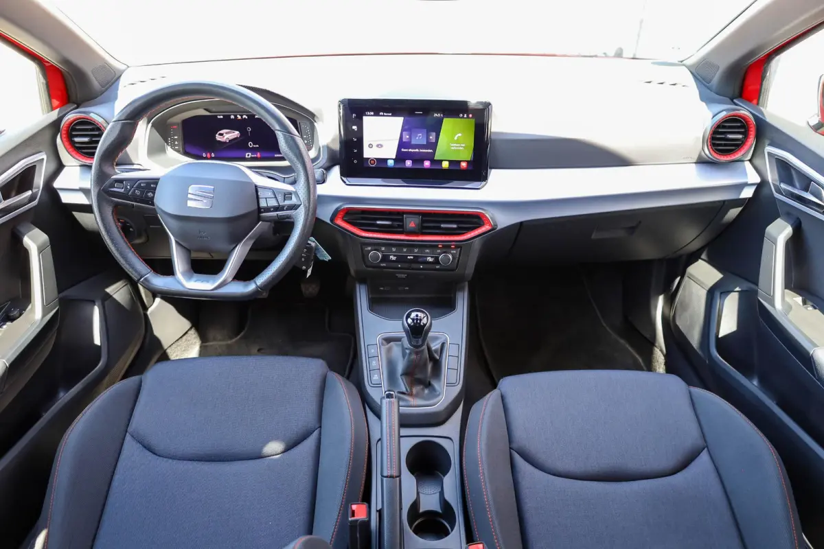 1.0 EcoTSI 110pk FR Plus | LM Velgen 17" | Apple Carplay/Android Auto | DAB
