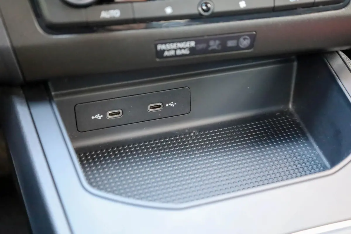 1.0 EcoTSI 110pk FR Plus | LM Velgen 17" | Apple Carplay/Android Auto | DAB
