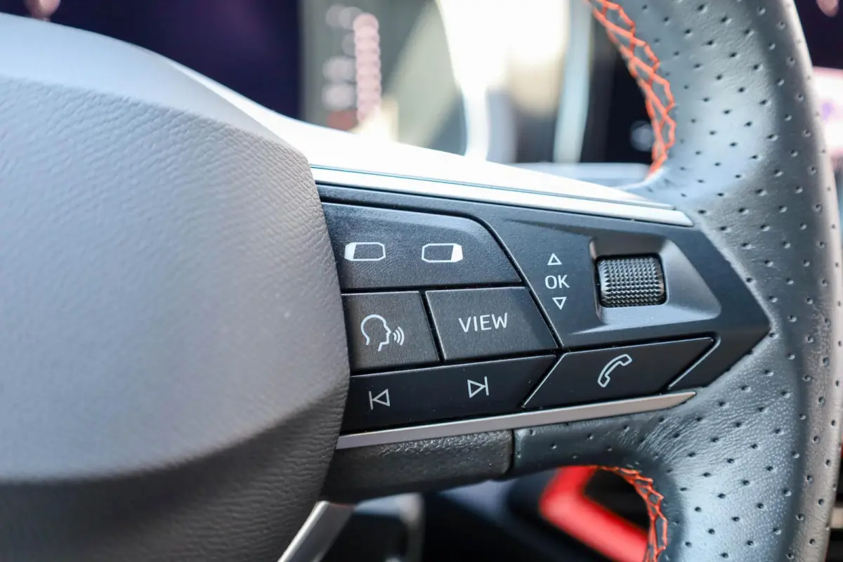 1.0 EcoTSI 110pk FR Plus | LM Velgen 17" | Apple Carplay/Android Auto | DAB