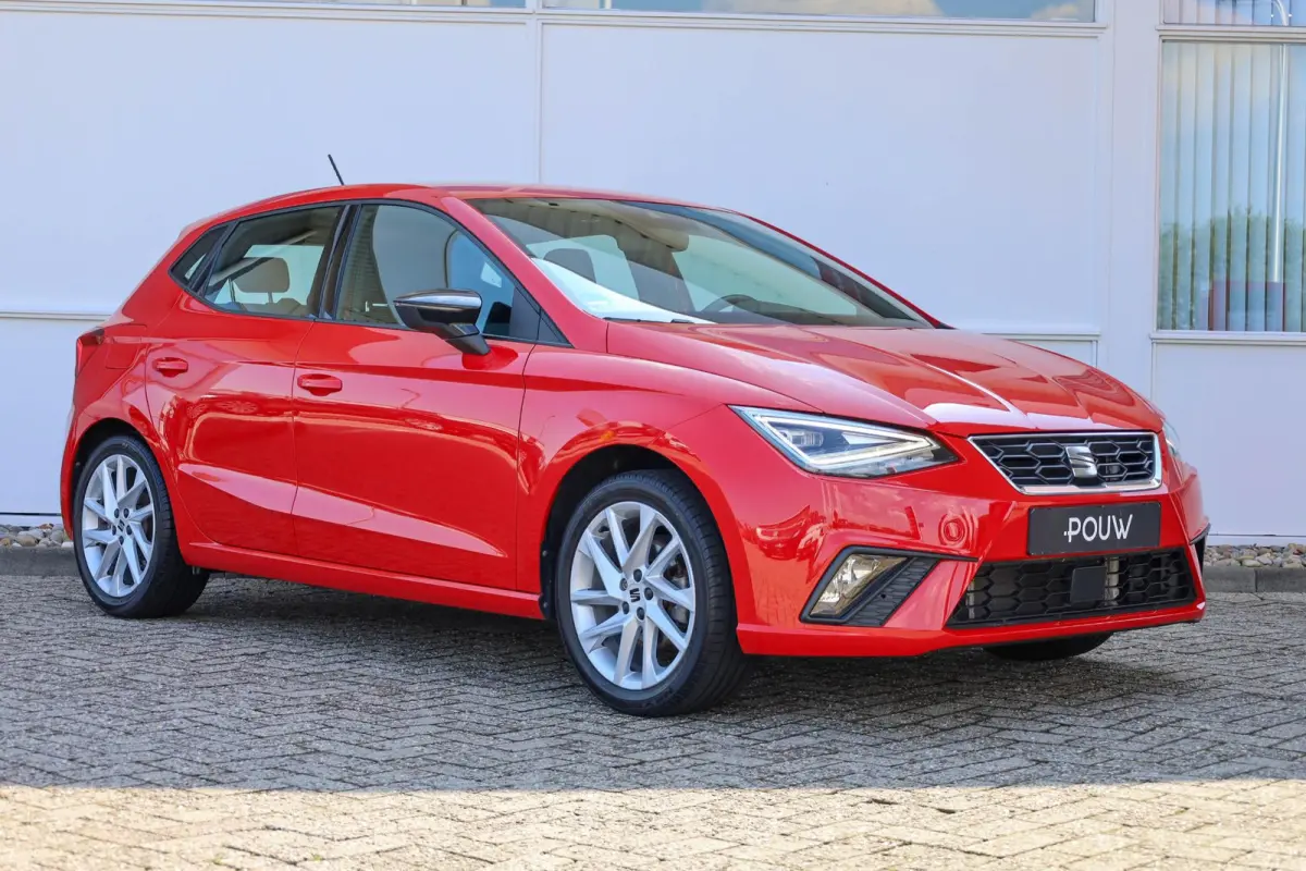 1.0 EcoTSI 110pk FR Plus | LM Velgen 17" | Apple Carplay/Android Auto | DAB
