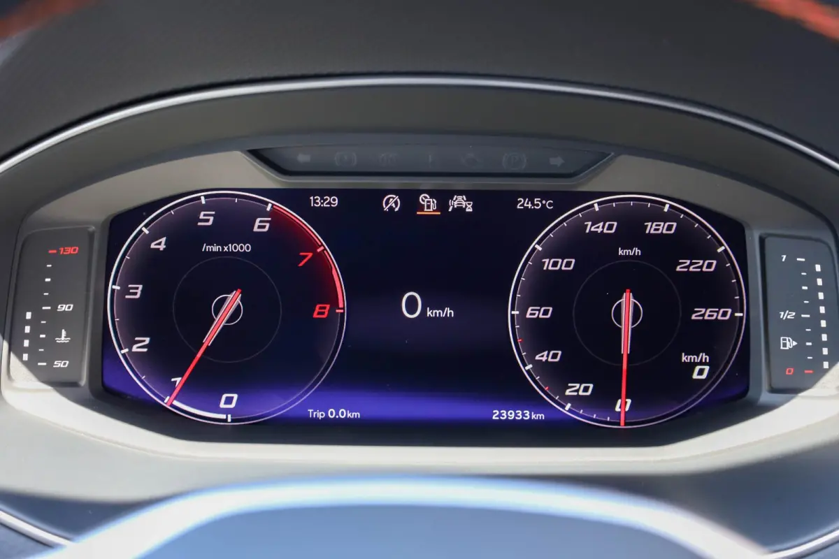 1.0 EcoTSI 110pk FR Plus | LM Velgen 17" | Apple Carplay/Android Auto | DAB