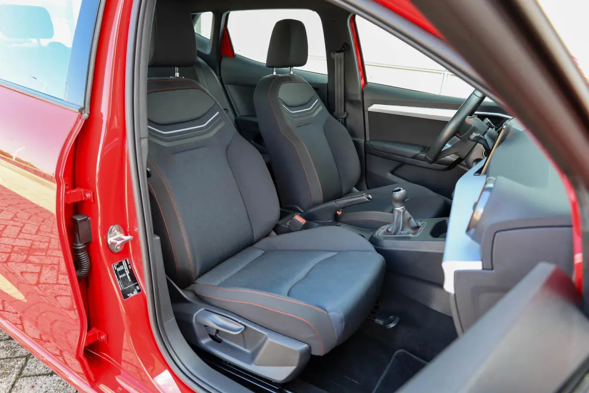 1.0 EcoTSI 110pk FR Plus | LM Velgen 17" | Apple Carplay/Android Auto | DAB