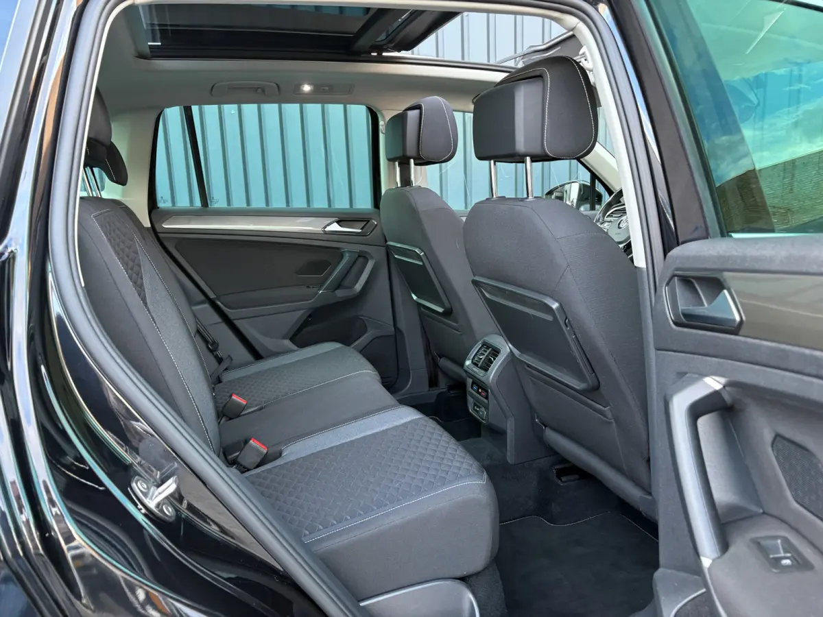1.4 TSI ACT Highline Business R-line | Pano | Trekhaak wegkl. | Elk. A-klep | Side Assist | Camera | Prijs Rijklaar!!