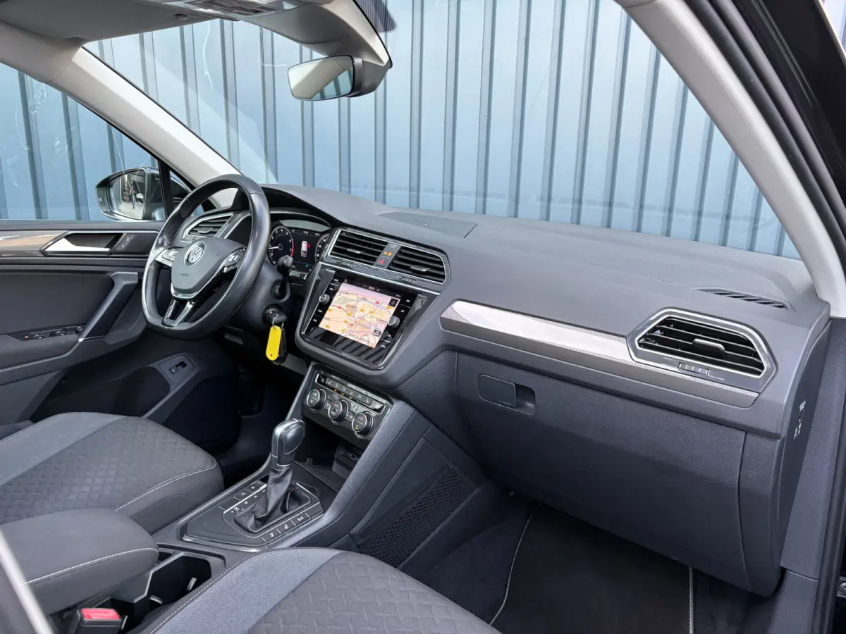 1.4 TSI ACT Highline Business R-line | Pano | Trekhaak wegkl. | Elk. A-klep | Side Assist | Camera | Prijs Rijklaar!!