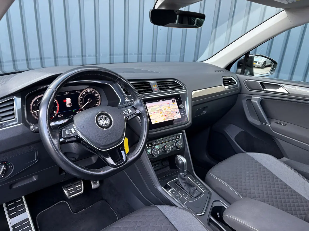 1.4 TSI ACT Highline Business R-line | Pano | Trekhaak wegkl. | Elk. A-klep | Side Assist | Camera | Prijs Rijklaar!!