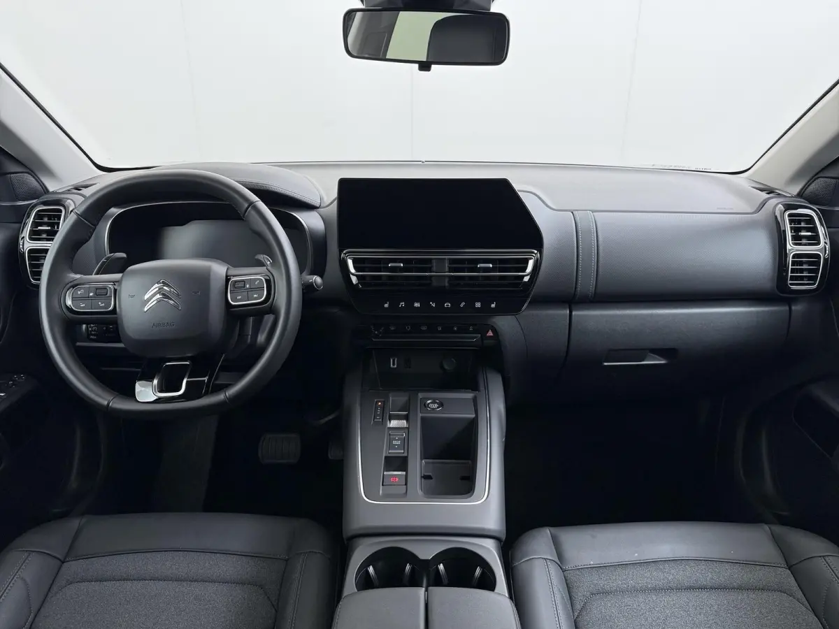 1.2 Hybrid 136 Plus CAMERA | STOELVERWARMING |KEYLESS START & GO | RIJKLAAR GELEVERD MET 12 MND BOVAG GARANTIE |