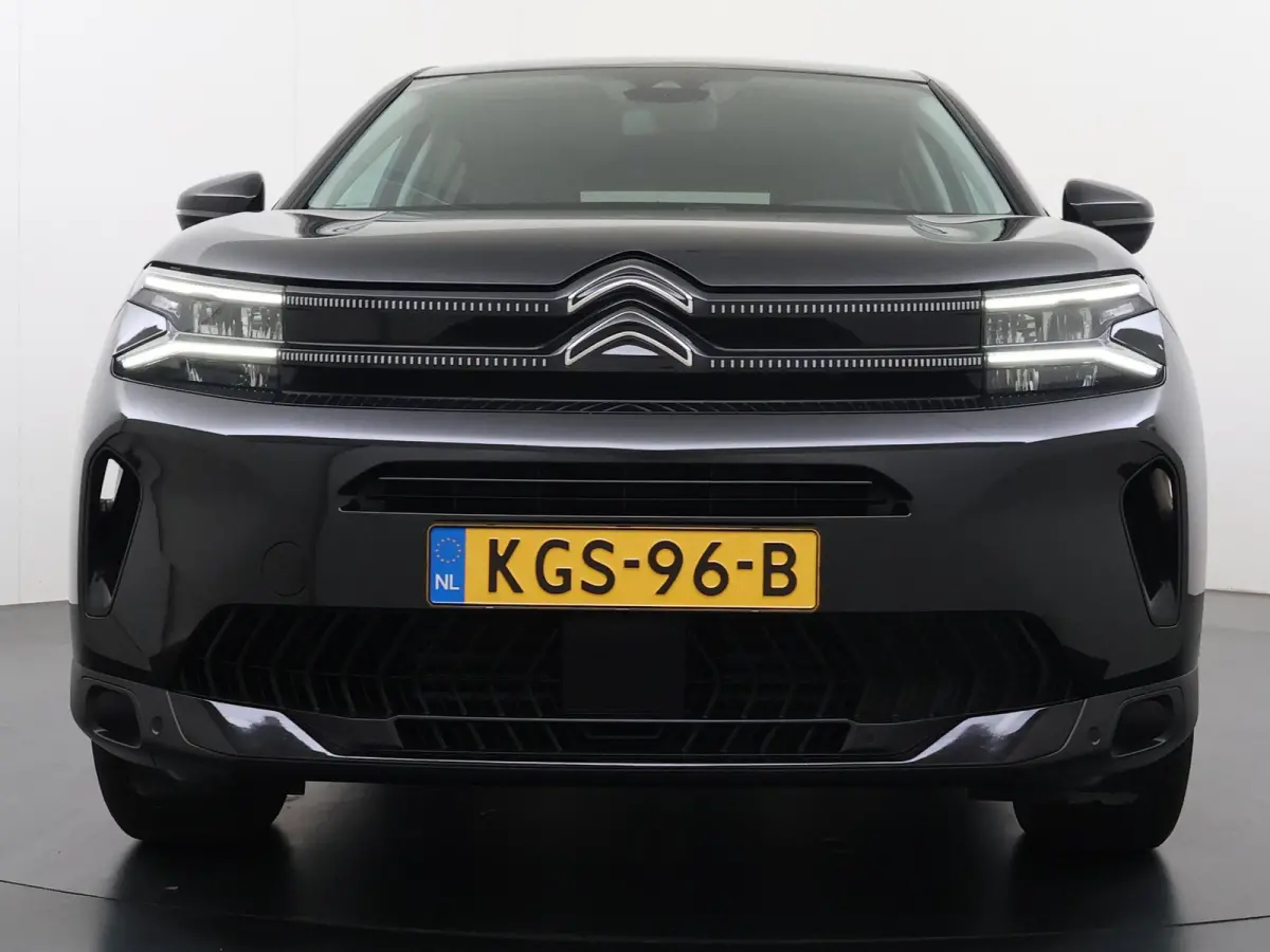 1.2 Hybrid 136 Plus CAMERA | STOELVERWARMING |KEYLESS START & GO | RIJKLAAR GELEVERD MET 12 MND BOVAG GARANTIE |