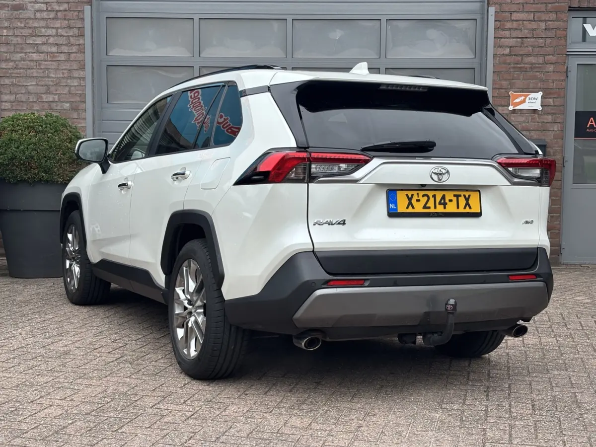2.0 VVT-iE Executive Trekhaak.